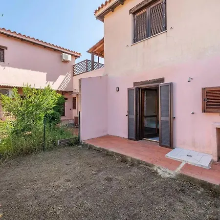 Apartment Flat Steps From The San Teodoro (Sardinia)